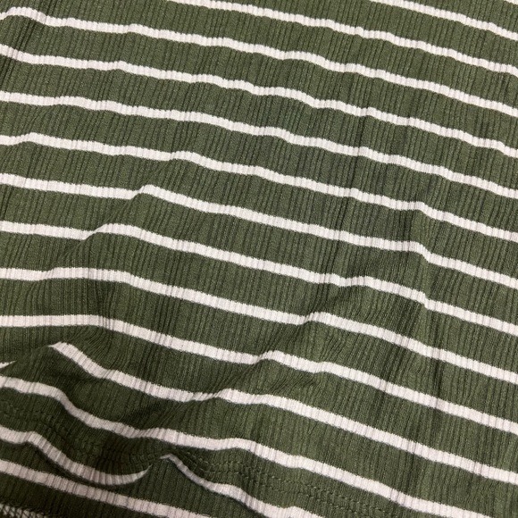 AE cropped tee - Picture 2 of 4